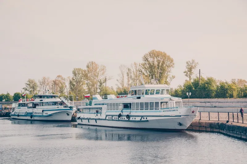 Volga River Walks and Cruises