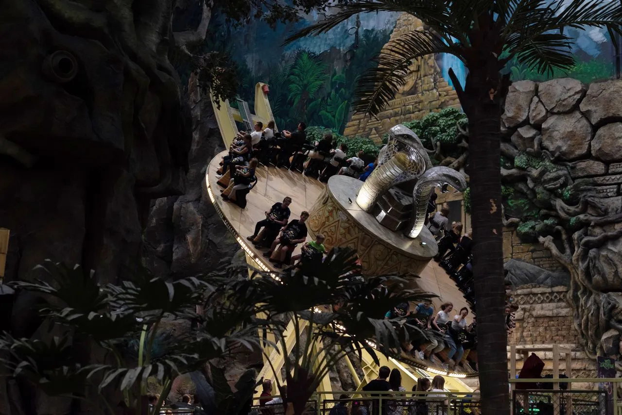 "Dream Island" Amusement Park