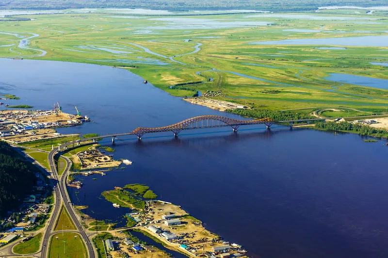 In the Footsteps of the Red Dragon: The Five Elements of Yugra