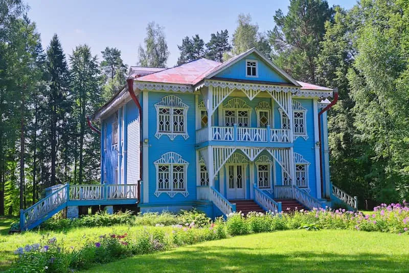 Shchelykovo Estate