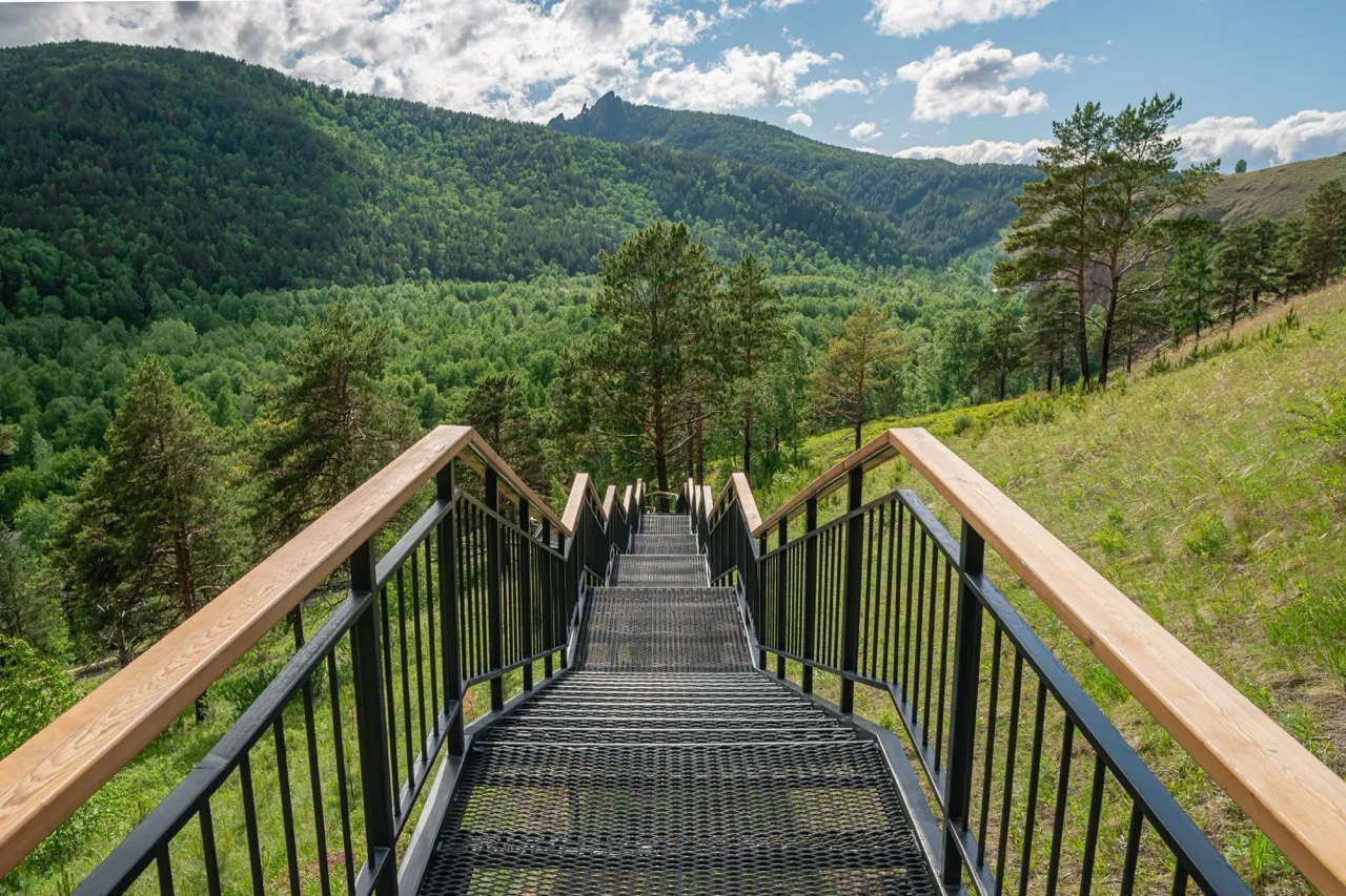 Torgashinsky Ridge Staircase