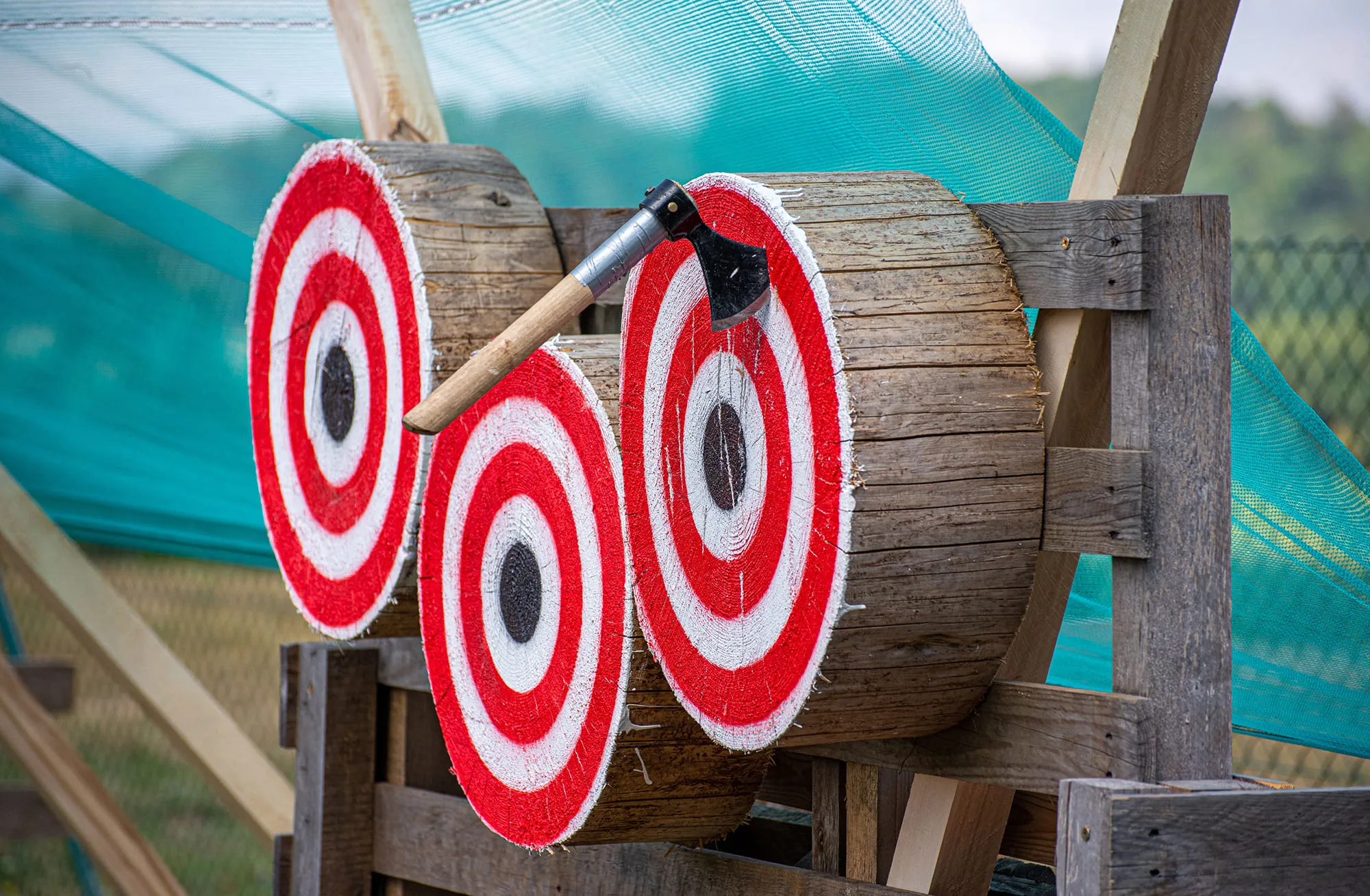 Axe Throwing Club “Raskolnikov”