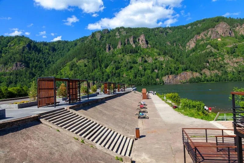 Divnogorsk Embankment