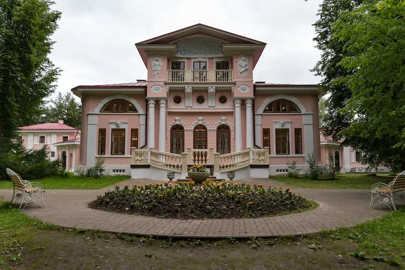 Bryanchaninov Estate